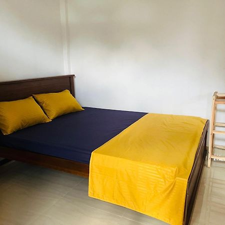 J & J Homestay Jaffna Bagian luar foto